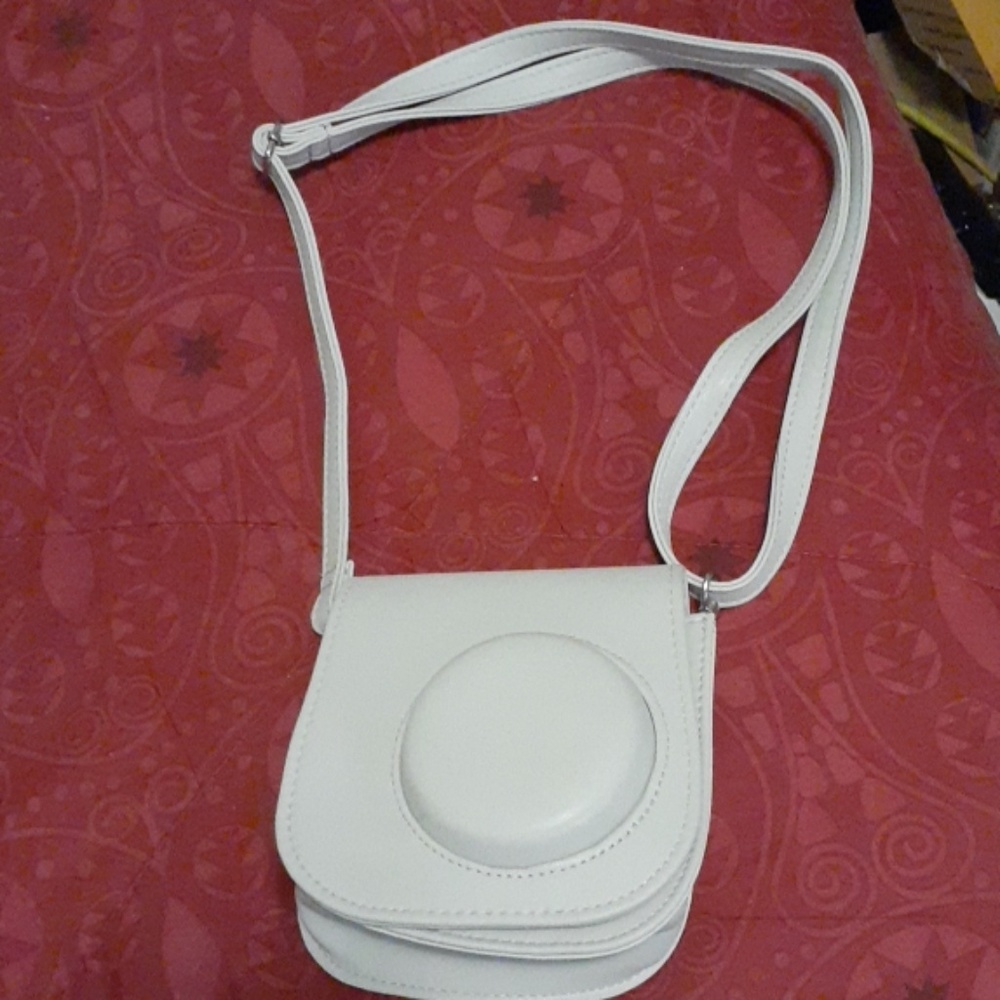 Brand new Instax Mini 7s casé